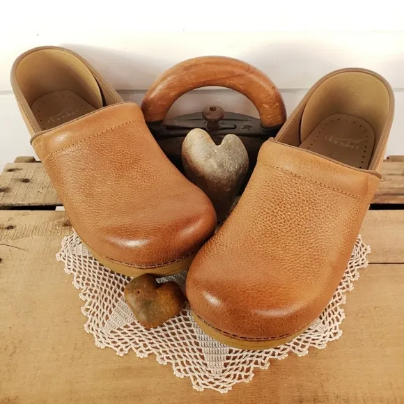 🌿FLASH🌟SALE🌿Dansko Pro Honey Clogs Burnished Distressed Leather Boho 10.5-11