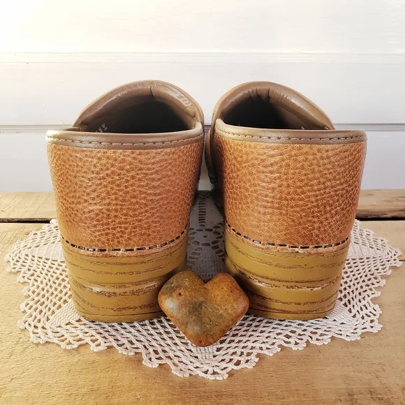 🌿FLASH🌟SALE🌿Honey Dansko Pro Clogs Burnished Distressed Leather 10.5-11 MEN'S