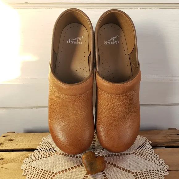 🌿FLASH🌟SALE🌿Honey Dansko Pro Clogs Burnished Distressed Leather 10.5-11 MEN'S