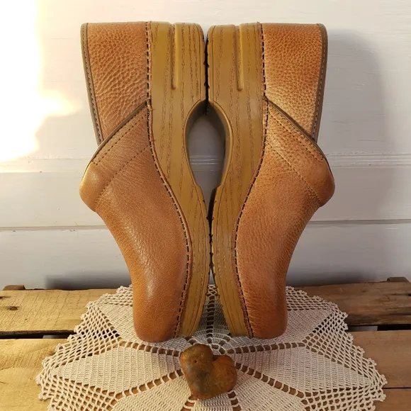 🌿FLASH🌟SALE🌿Honey Dansko Pro Clogs Burnished Distressed Leather 10.5-11 MEN'S
