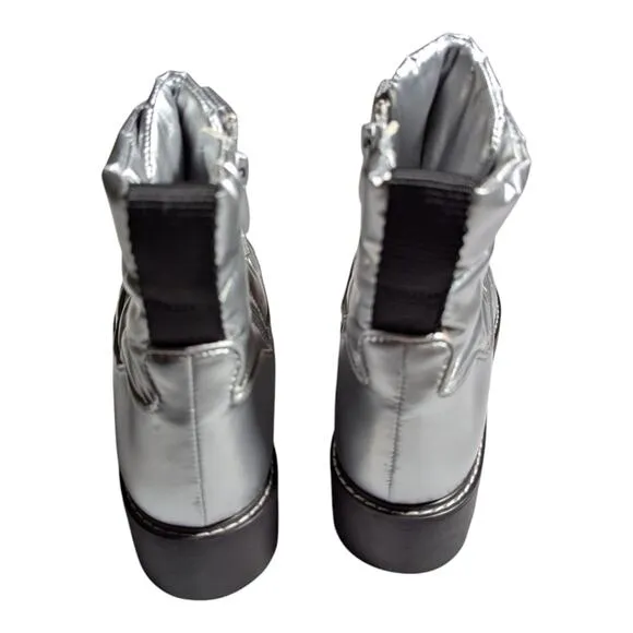 Franco Sarto Bucana Silver Metallic Quilted Puffer Lug Sole Toggle Boots Sz 8.5