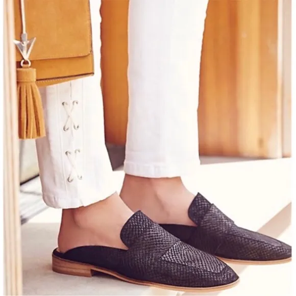 Free People Black Suede Snake Skin Pattern Loafers Mule 8 Preppy Boho Academia