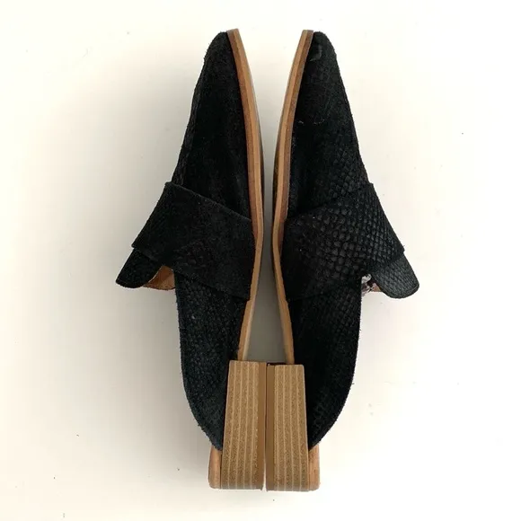 Free People Black Suede Snake Skin Pattern Loafers Mule 8 Preppy Boho Academia