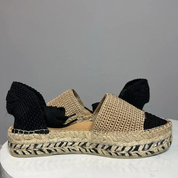 FREE PEOPLE ISLAND TIME BLACK AND TAN ANKLE WRAP CROCHET ESPADRILLES **NIB**