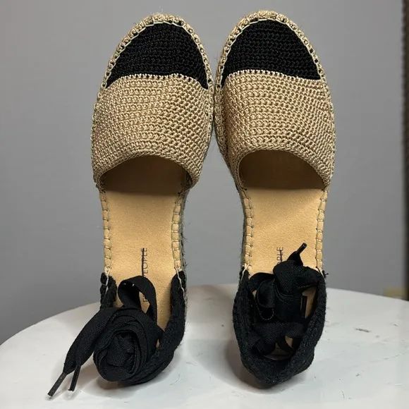 FREE PEOPLE ISLAND TIME BLACK AND TAN ANKLE WRAP CROCHET ESPADRILLES **NIB**