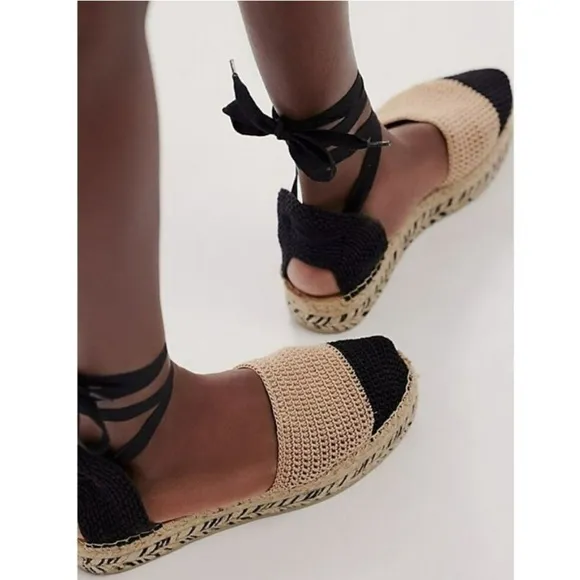 FREE PEOPLE ISLAND TIME BLACK AND TAN ANKLE WRAP CROCHET ESPADRILLES **NIB**