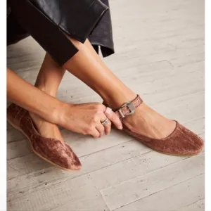 Free People Mystic Mary Jane Crushed Velvet Cinnamon Mauve Buckle Flats Size 40
