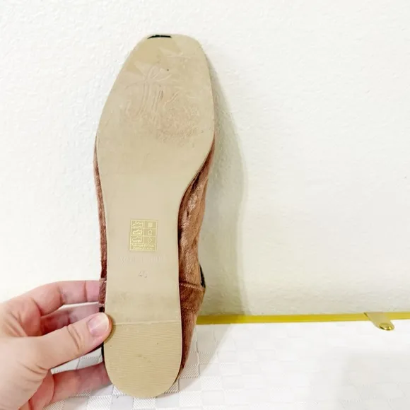 Free People Mystic Mary Jane Crushed Velvet Cinnamon Mauve Buckle Flats Size 40