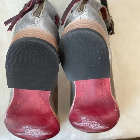 Freebird Marilyn Ankle Strap Flats shoes Women’s Size 8 Stone Multi $225