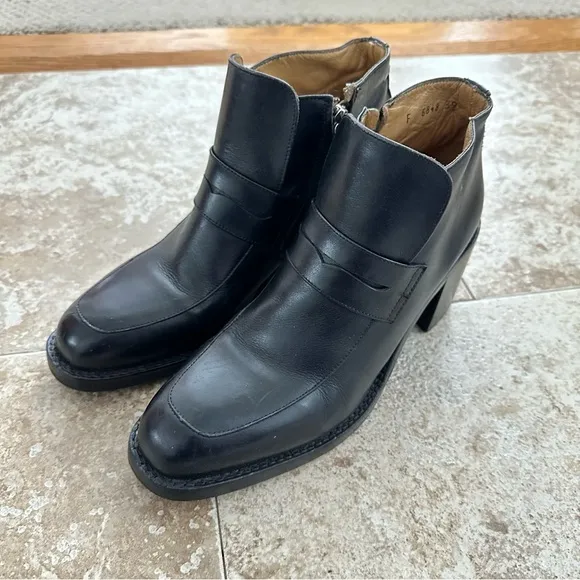 Freelance Paris Leather block heel loafers Ankle Boots