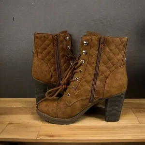 G by Guess Womens 8.5 Faux Leather brown Heeled Ankle Boots new