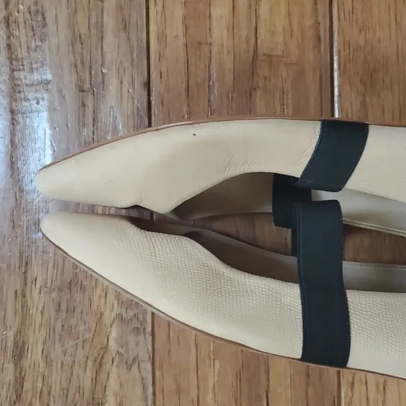 Gianni Bini Lawver nude pointy toe ballet flats