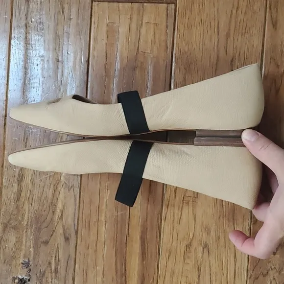 Gianni Bini Lawver nude pointy toe ballet flats