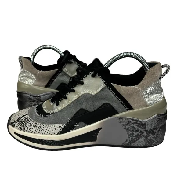 Gianni Bini Malloy Chunky Silver Metallic Snakeskin Trendy Fashion Sneakers 9.5