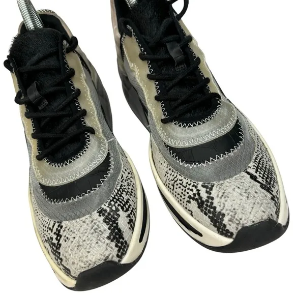 Gianni Bini Malloy Chunky Silver Metallic Snakeskin Trendy Fashion Sneakers 9.5