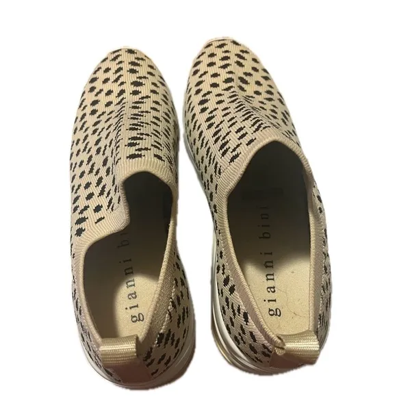 Gianni Bini Valeah Leopard Print Women's Slip-On Sneakers SZ 8