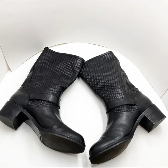 {Gianvito Rossi} Black Quilted Leather Biker Boots