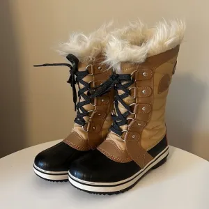 GIRLS sizes 1 &amp; 2 Sorel Tofino II Faux Fur Lined Waterproof Boot