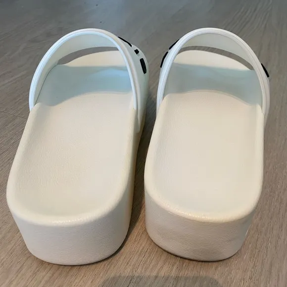 Givenchy Paris Mule Platform Slides. white size 36