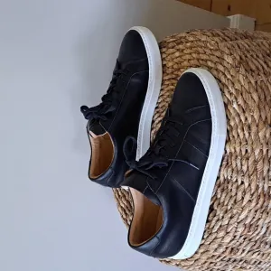 Greats Brooklyn Mens The Royale Black Leather Casual/Athleisure Sneakers S-10.5