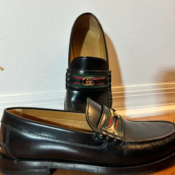 Gucci Black Leather Loafers for Men