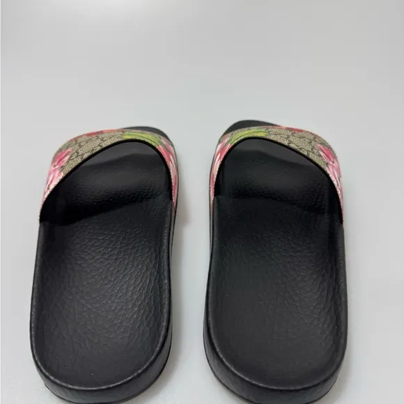 Gucci GG Blooms Supreme Canvas Slides Black Multi Women’s Size EU 35/US 5