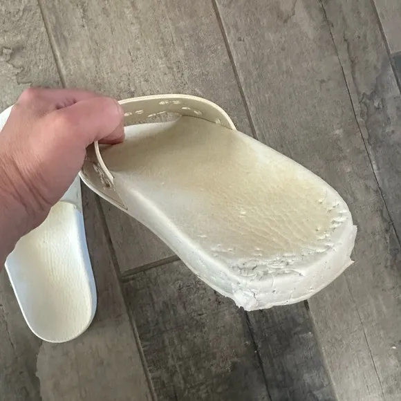 Gucci GG Rubber Slides