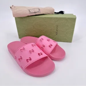 GUCCI Rose Pink Rubber Logo Slides Sandals Size 40