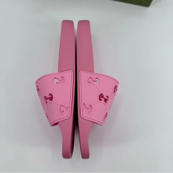 GUCCI Rose Pink Rubber Logo Slides Sandals Size 40