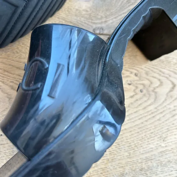 Gucci Rubber Slides