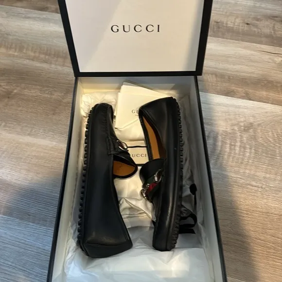 Gucci soft black leather size 6 loafers