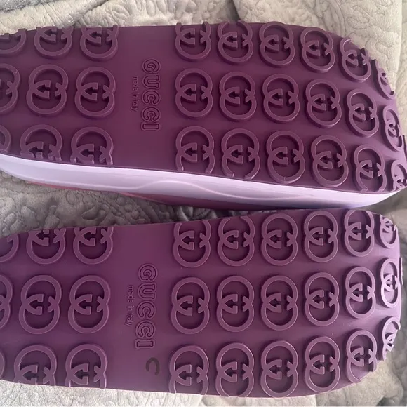 Gucci soft slippers rubber Pink