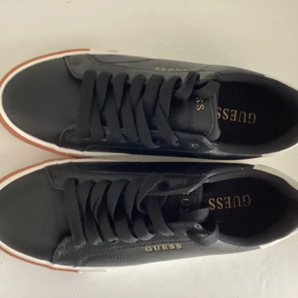 Guess Men's Lace Up Low Top Fashion Black Leather Sneakers US 7.5 EUR 40 NWOT