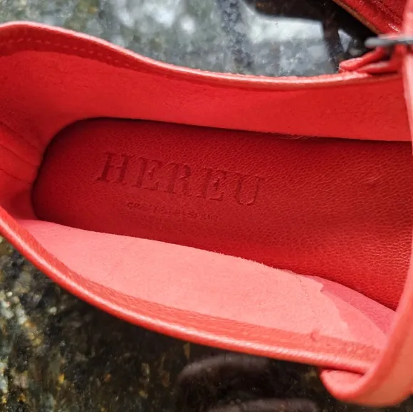 HEREU Pleated-Toe Mary Jane Flats Sz EU40/US9.5