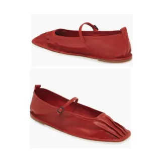 HEREU Pleated-Toe Mary Jane Flats Sz EU40/US9.5