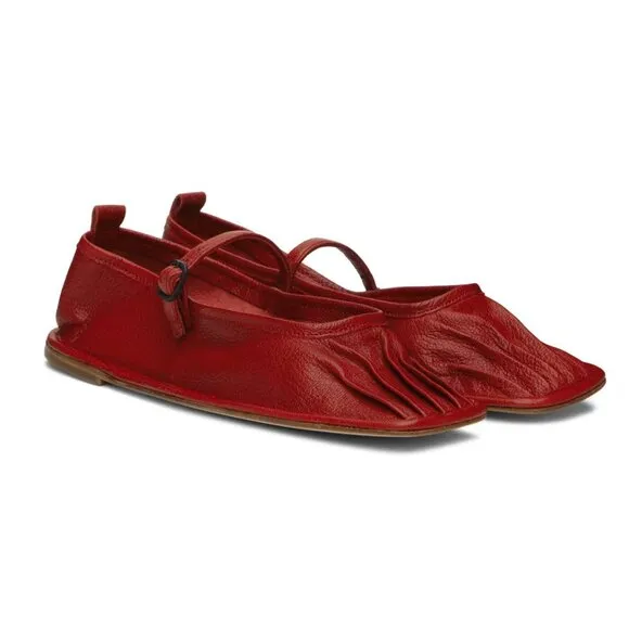 HEREU Pleated-Toe Mary Jane Flats Sz EU40/US9.5