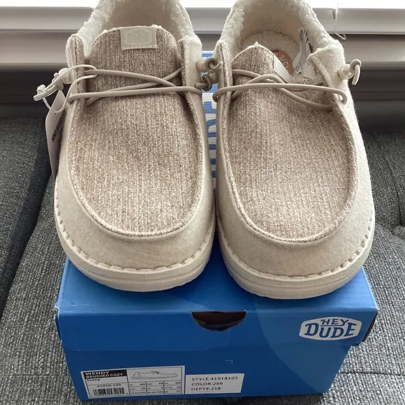 Hey Dude Women's Wendy Brushed Cozy Casual Sneakers, size 8
