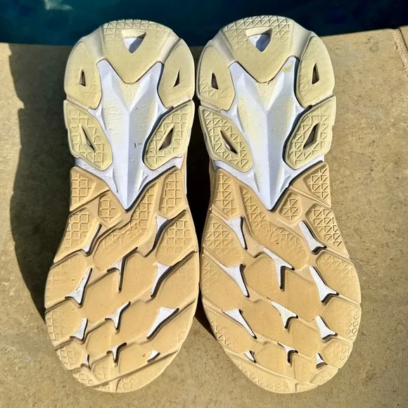 Hoka One One Clifton Edge Almond Milk Beige - Size 9 Women’s (1110511 AMBG)