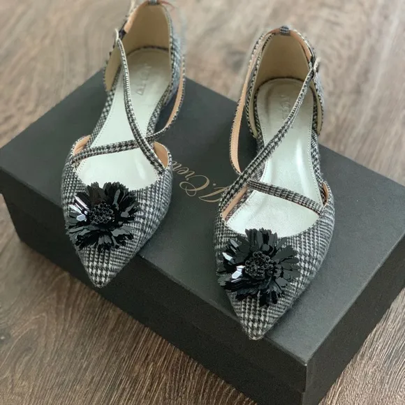 🎈HP🎈J. Crew Sadie cross-strap flats in plaid