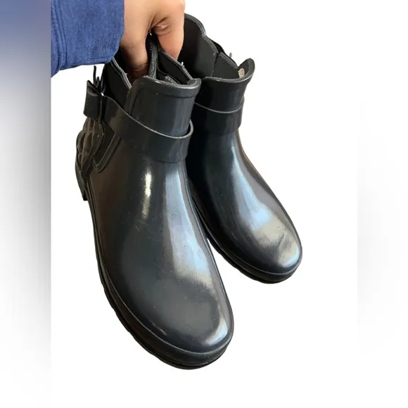 Hunter Refined Slim Fit QuiltedGloss Chelsea Boots in Gray✨