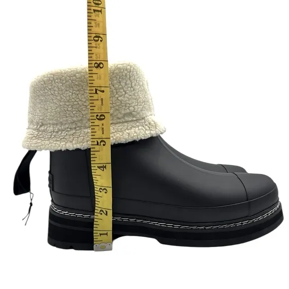 Hunter Refined Stitch Fleece Lined Boots Size 8