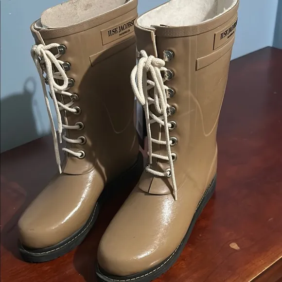 Ilse Jacobsen Women's (Otter) Lace-Up Boots