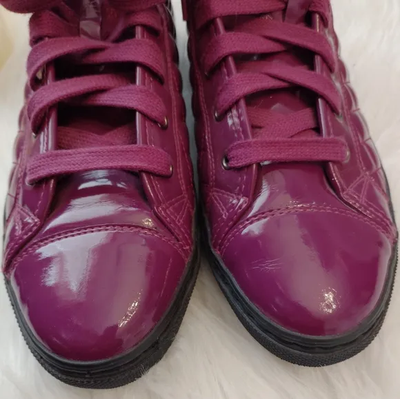 ITALIAN QUILTED LEATHER FASHION SNEAKERS PURPLE SZ 9 Womens Size 9