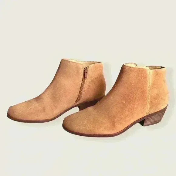 Jack Rogers Bailee Tan Suede Wood Heeled Classic Casual Zip Up Ankle Booties