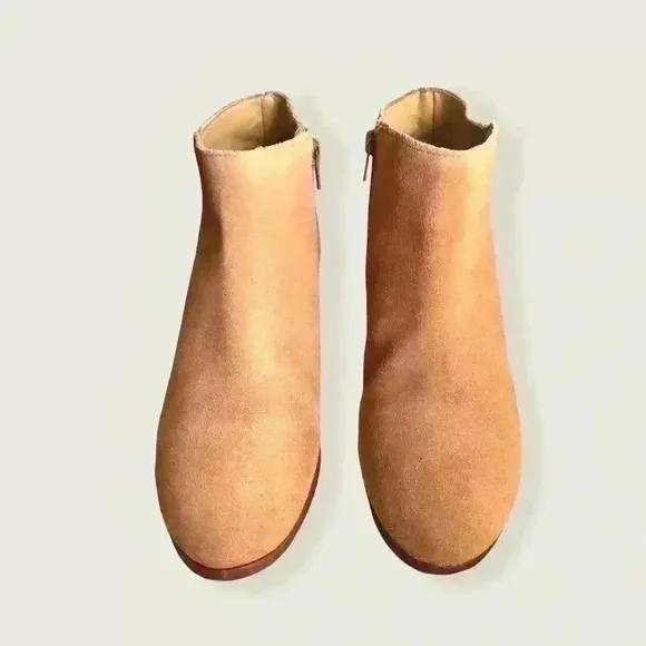 Jack Rogers Bailee Tan Suede Wood Heeled Classic Casual Zip Up Ankle Booties