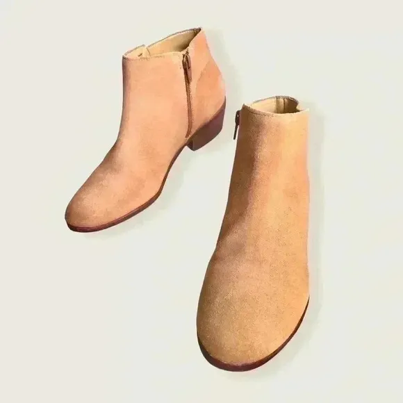Jack Rogers Bailee Tan Suede Wood Heeled Classic Casual Zip Up Ankle Booties