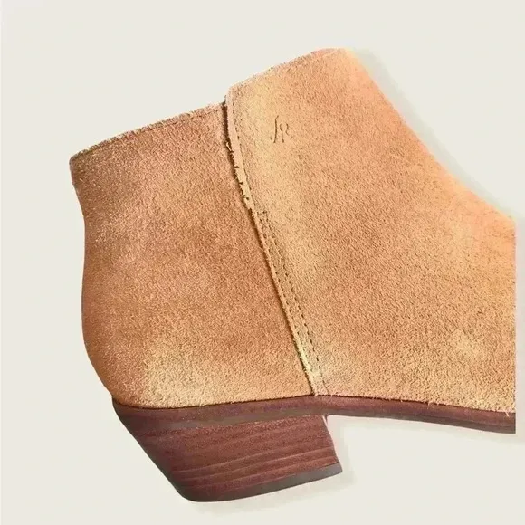 Jack Rogers Bailee Tan Suede Wood Heeled Classic Casual Zip Up Ankle Booties