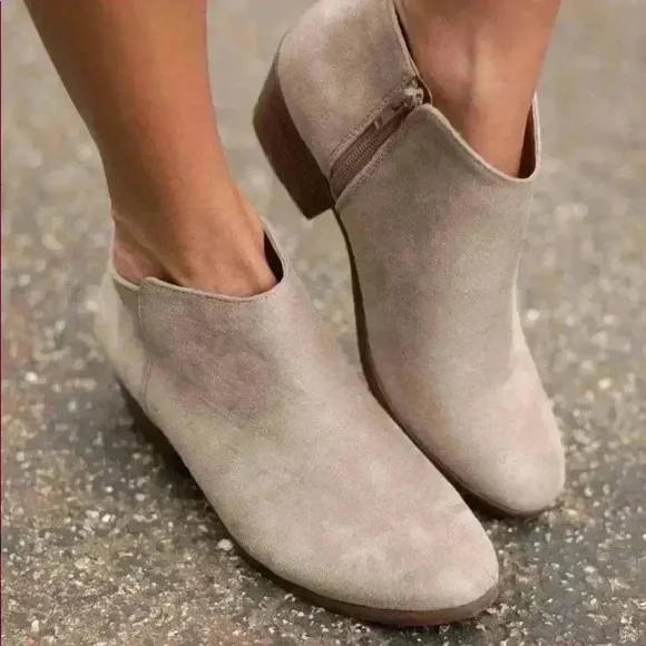 Jack Rogers Bailee Tan Suede Wood Heeled Classic Casual Zip Up Ankle Booties