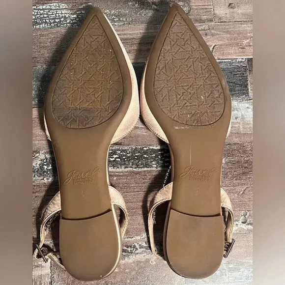 Jewel Badgley Mischka Nude Alanna Ballet Flats Women Size 5 NWOT