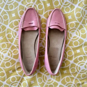 Joan and David, Circa 365 Comfort, Pink Leather Penny Loafer size 8, Jace